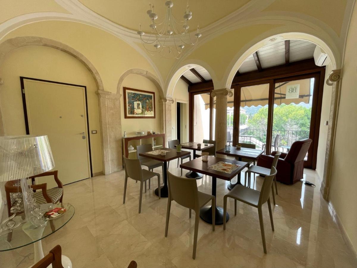 Ponte Capograssi Bed & Breakfast 3*